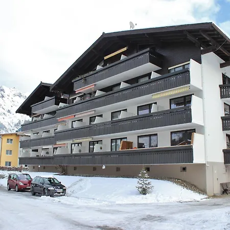 Near Hochkoenig Slopes Apartmán